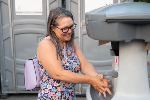Affordable portable toilet rental in Vilonia, AR